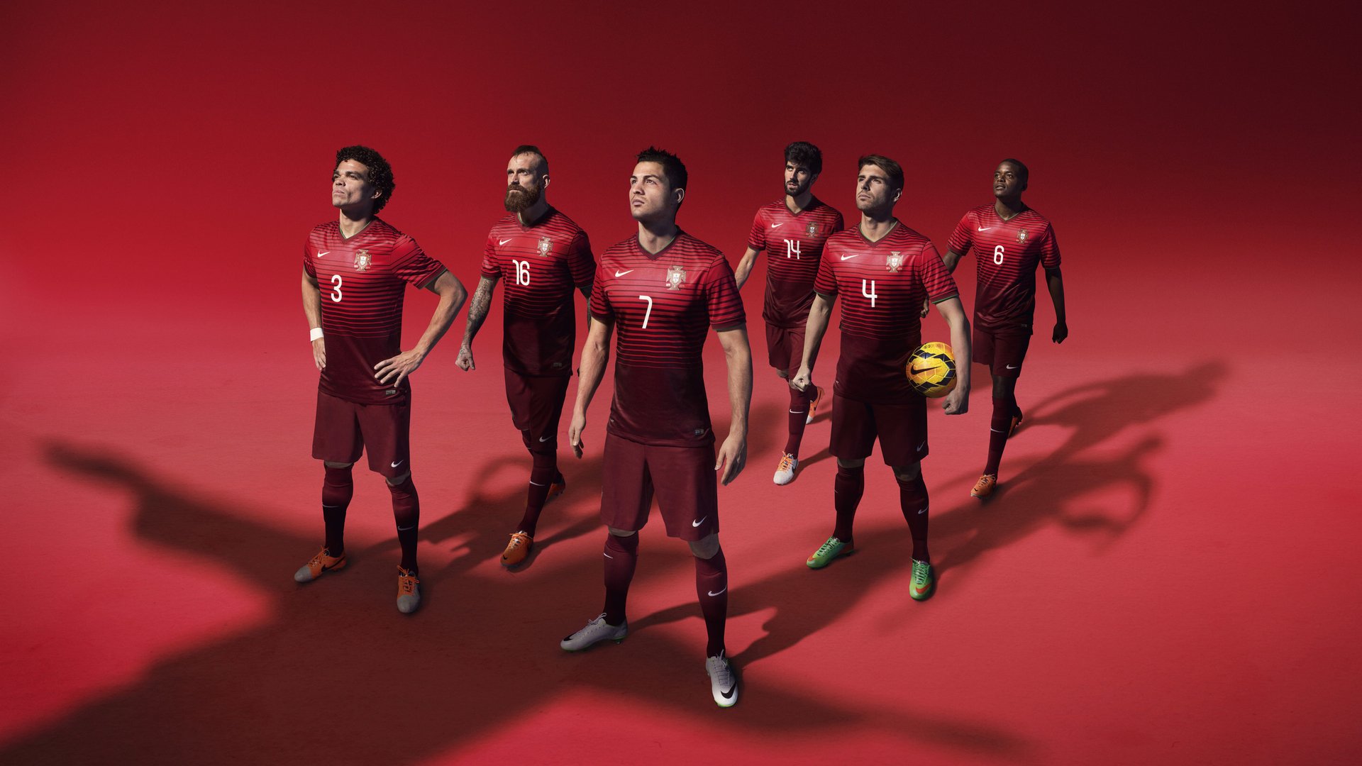 国际热身赛国足迎战 球员磨合成为看点,国足队内热身赛